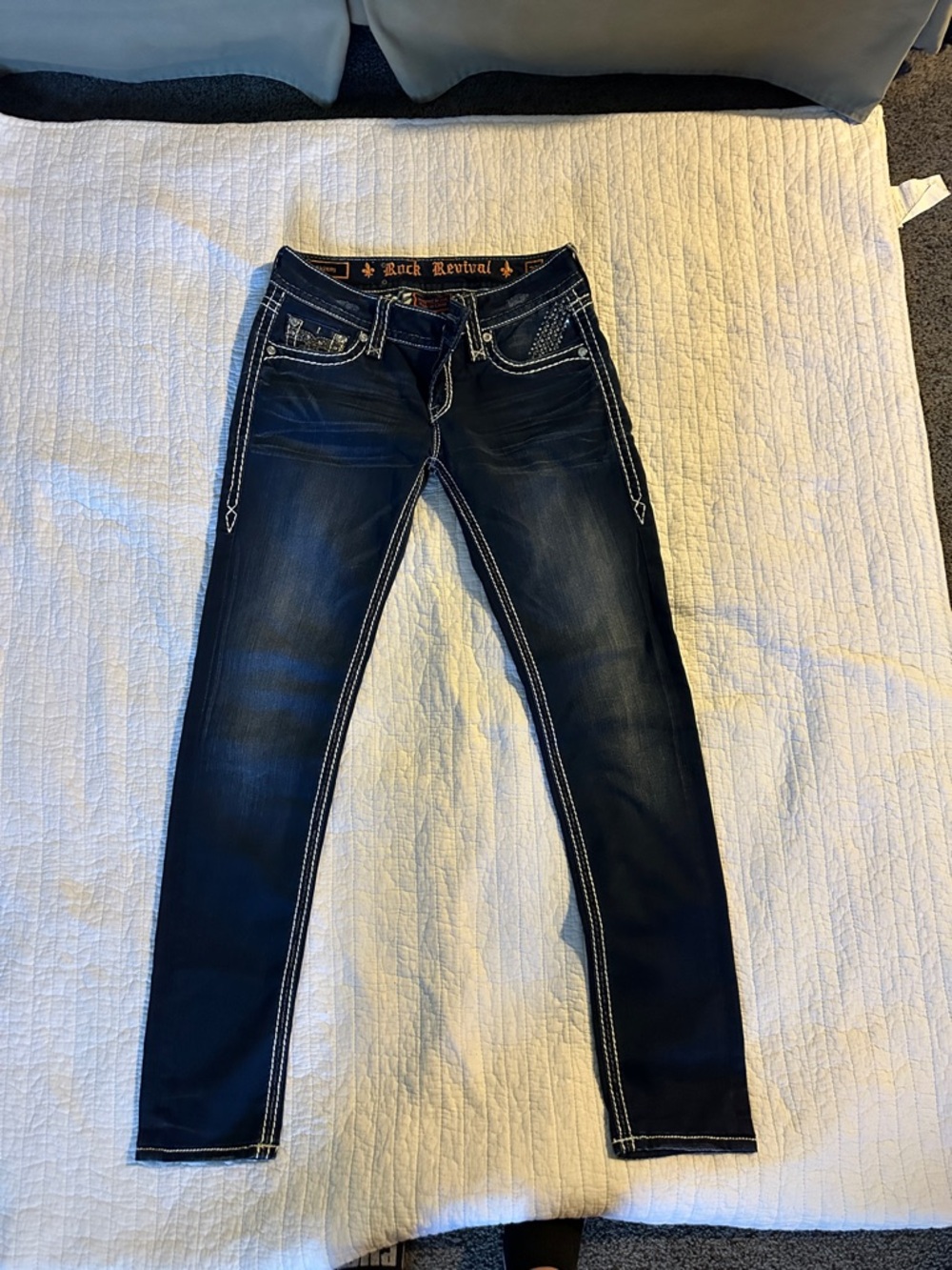 Rock Revival Women’s Dark Indigo Skinny Jeans with White Contrast Stitching